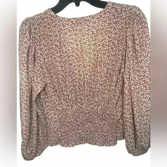 Abercrombie & Fitch Deep V-Neck Puffy Sleeves Size Small - Picture 2 of 8